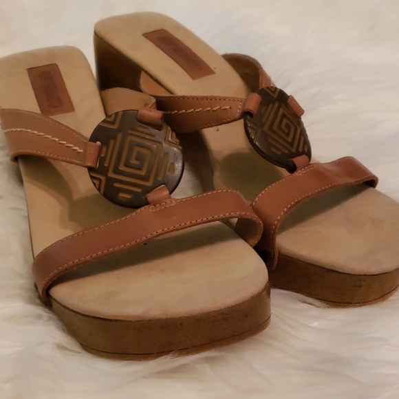 Hot Tomato Wedge Sandal Size 9M - Picture 1 of 7